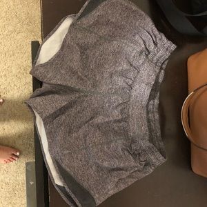 Lululemon Grey Hotty Hot 10